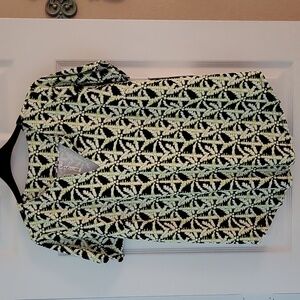 LuluB top NWT